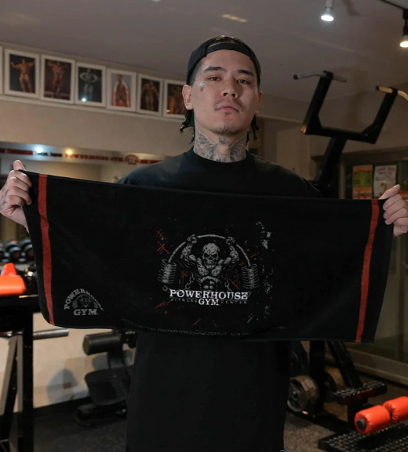 POWERHOUSE GYM × YZERR コラボ　タオル